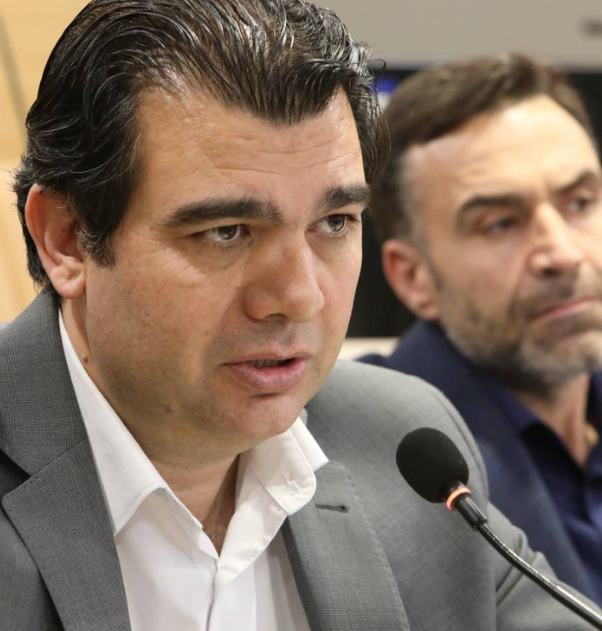 Speaking at a public forum
